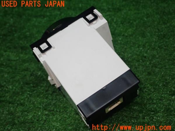 3UPJ=9231610580]レクサス LS460(USF40)後期 純正 83910-50080 時計 クロックASSY 中古_3