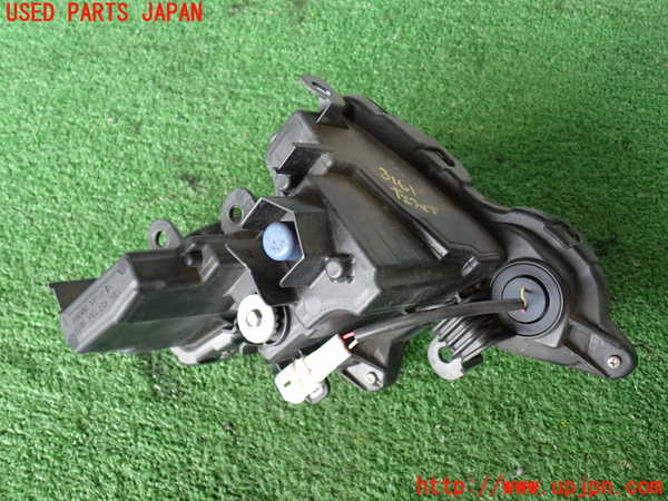 2UPJ-9231611182]レクサス・LS460(USF40)左フォグ 中古_3