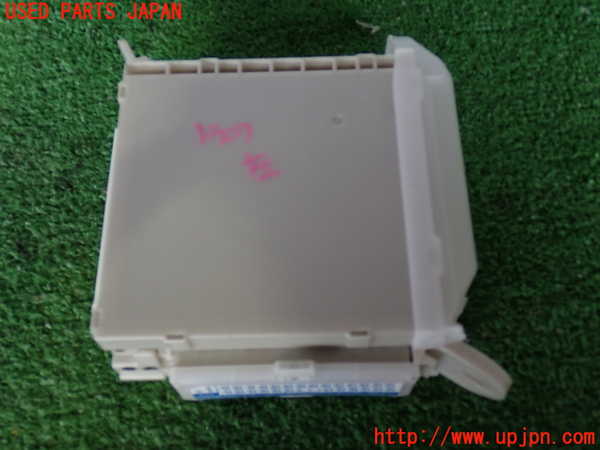 2UPJ-9231616743]レクサス・LS460(USF40)ヒューズボックス3 中古_2