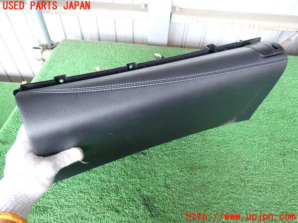 2UPJ-9231617516]レクサス・LS460(USF40)グローブボックス1 中古_2