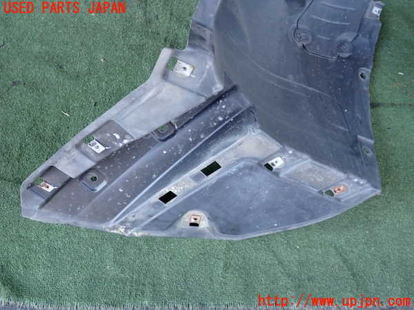 2UPJ-9231621090]BMW Z4(LM25)(E89)右前フェンダーライナー 【ジャンク品】 中古_3