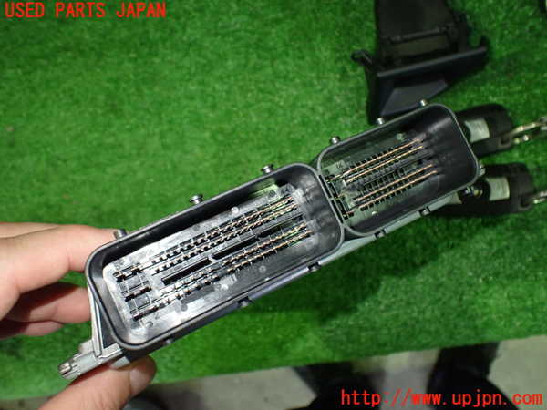 2UPJ-9231626110]BMW Z4(LM25)(E89)エンジンコンピューター DME 中古_3
