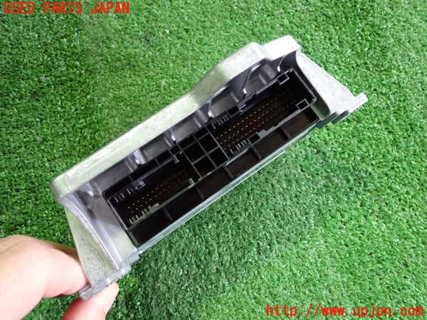 2UPJ-9231626145]BMW Z4(LM25)(E89)エアバッグコンピューター 中古_3