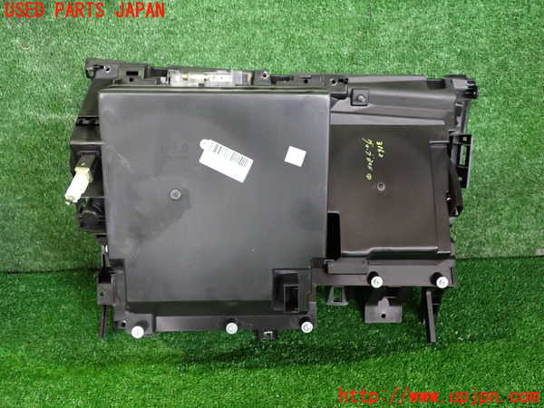 2UPJ-9231627516]BMW Z4(LM25)(E89)グローブボックス1 中古_2