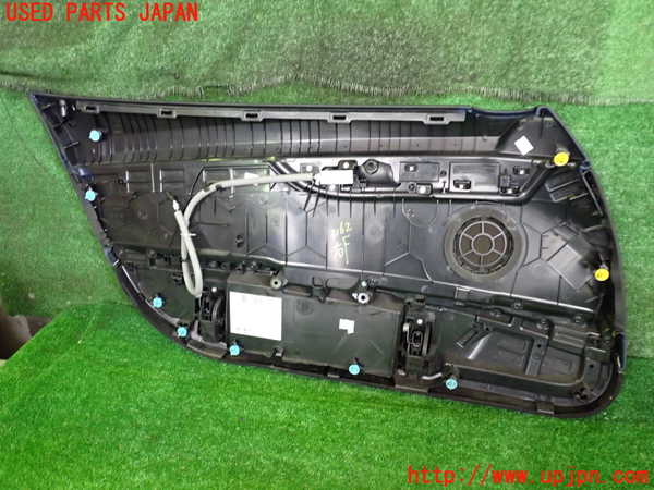 2UPJ-9231621234]BMW Z4(LM25)(E89)右ドア内張り 中古_4