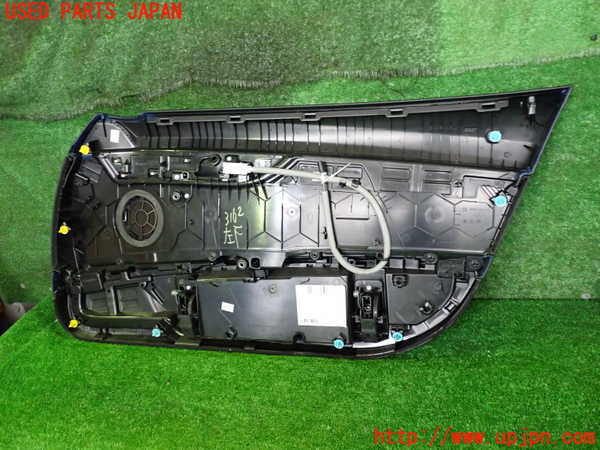 2UPJ-9231621264]BMW Z4(LM25)(E89)左ドア内張り 中古_4