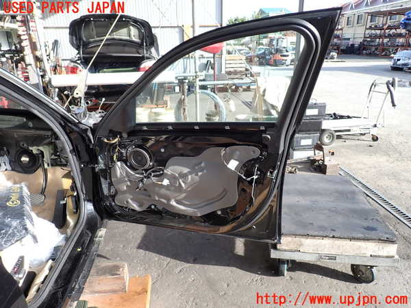 2UPJ-9231631230]BMW 320d(3D20)右前ドア (43R-001735) 中古 (F30)_2
