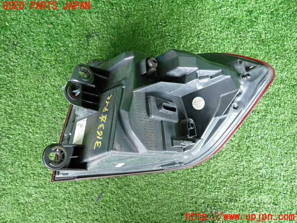 2UPJ-9231631536]BMW 320d(3D20)左テールランプ 中古 (F30)_3