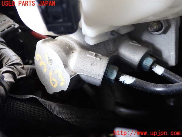 2UPJ-9231634050]BMW 320d(3D20)ブレーキマスターシリンダー 中古 (F30)_2