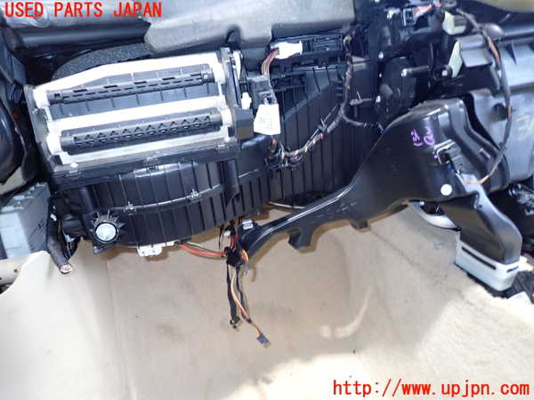 2UPJ-9231636081]BMW 320d(3D20)エバポレーター1 中古 (F30)_3