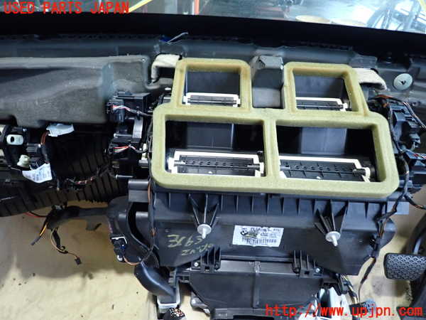 2UPJ-9231636081]BMW 320d(3D20)エバポレーター1 中古 (F30)_4