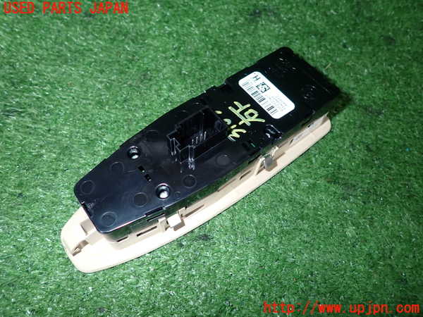 2UPJ-9231636240]BMW 320d(3D20)右前パワーウィンドウスイッチ 中古 (F30)_2
