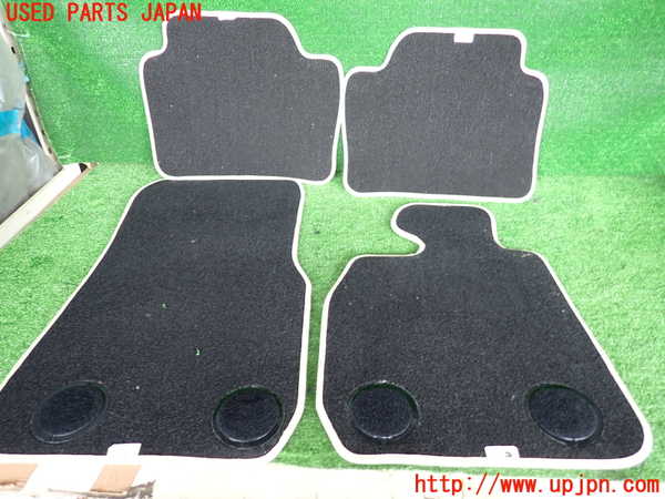 2UPJ-9231637800]BMW 320d(3D20)フロアマット 中古 (F30)_5