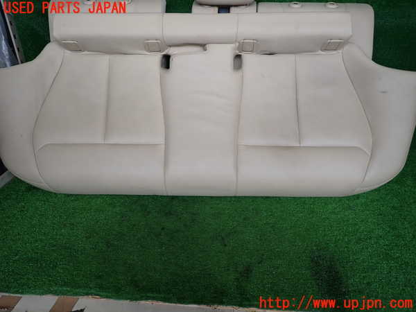 2UPJ-9231637385]BMW 320d(3D20)リアシート 中古 (F30)_2