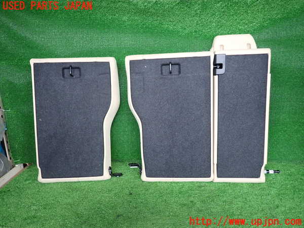 2UPJ-9231637385]BMW 320d(3D20)リアシート 中古 (F30)_5