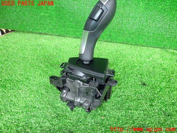 2UPJ-9231637555]BMW 320d(3D20)ATシフトレバー 中古 (F30)_2