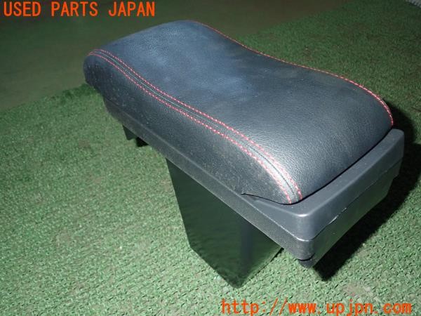 3UPJ=9231640652]プジョー 2008 GTライン(A94HN01)アームレスト センターコンソールカバー ひじ掛け 中古_2