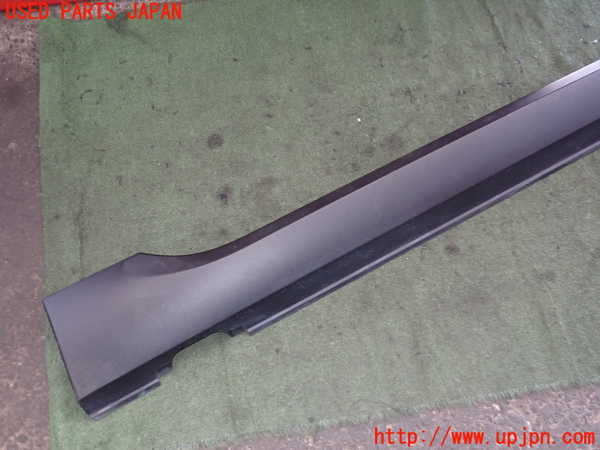 2UPJ-9231641390]プジョー・2008(A94HN01)右サイドステップ 中古_3