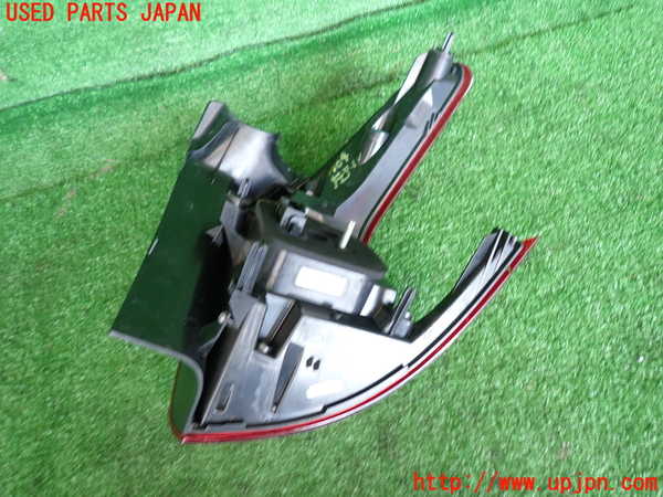 2UPJ-9231641536]プジョー・2008(A94HN01)左テールランプ 中古_3