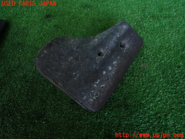 2UPJ-9231641452]プジョー・2008(A94HN01)左フロントマッドガード(泥除け) 中古_2
