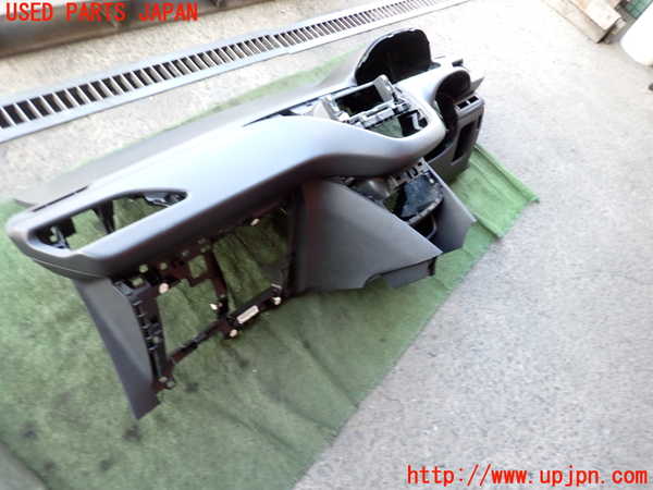 2UPJ-9231647505]プジョー・2008(A94HN01)ダッシュボード 中古_2