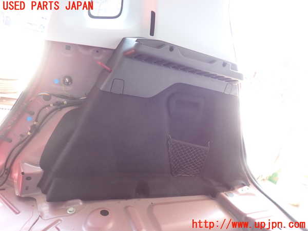 2UPJ-9231647675]プジョー・2008(A94HN01)右リアピラートリム 中古_3