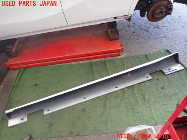 2UPJ-9231661390]ベンツ B180(246242)(246)右サイドステップ 中古_4