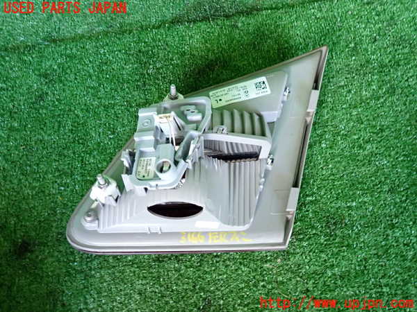 2UPJ-9231661552]ベンツ B180(246242)(246)左リアフィニッシャー 中古_2