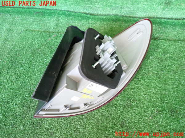 2UPJ-9231661536]ベンツ B180(246242)(246)左テールランプ 中古_3