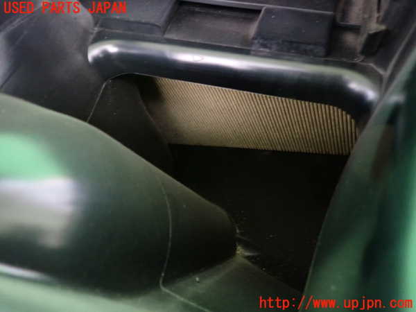 2UPJ-9231662560]ベンツ B180(246242)(246)エアクリーナーボックス 中古_2