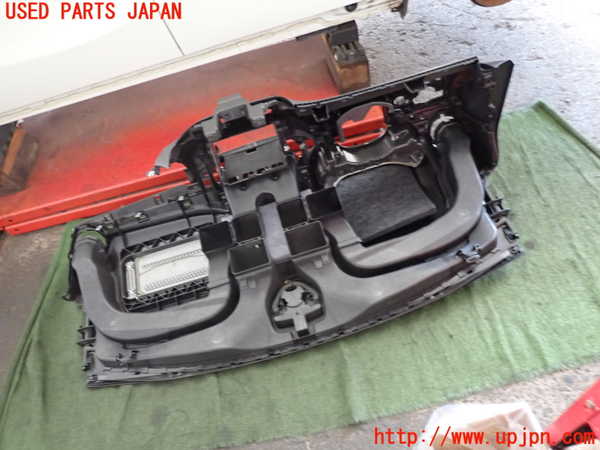 2UPJ-9231667505]ベンツ B180(246242)(246)ダッシュボード 中古_3