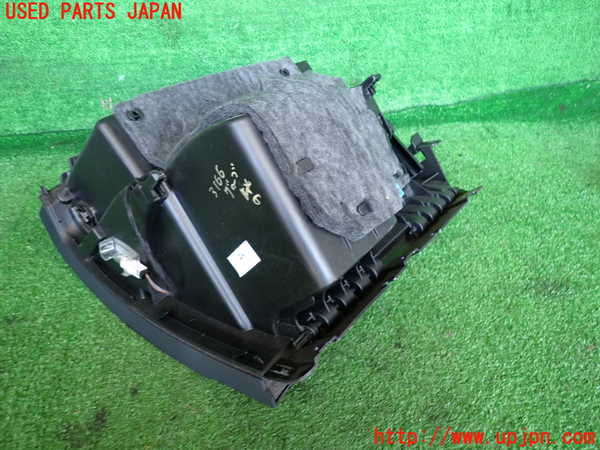 2UPJ-9231667516]ベンツ B180(246242)(246)グローブボックス1 中古_4