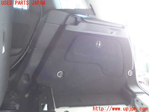 2UPJ-9231667675]ベンツ B180(246242)(246)右リアピラートリム 中古_3