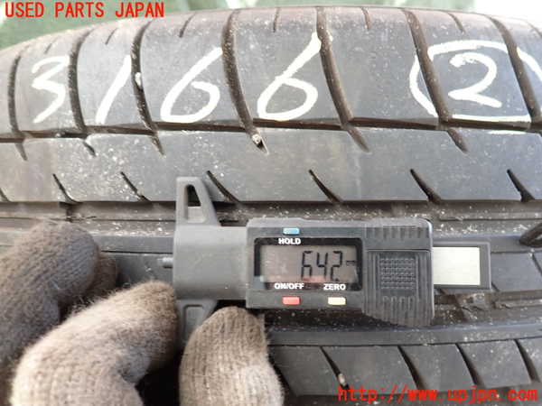 2UPJ-9231669042]ベンツ B180(246242)(246)タイヤ　ホイール　1本② 225/40ZR18 中古_3