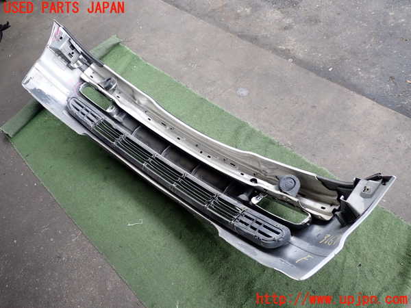 2UPJ-9231671010]BMW 320i(AV22)フロントバンパー ジャンク品 中古  E46_4