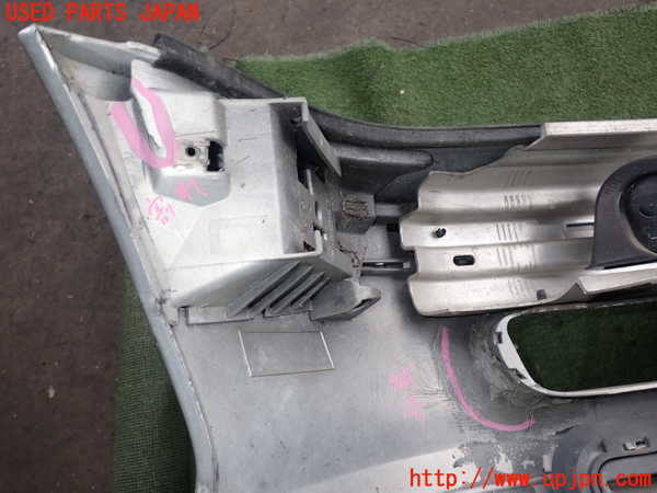 2UPJ-9231671010]BMW 320i(AV22)フロントバンパー ジャンク品 中古  E46_5