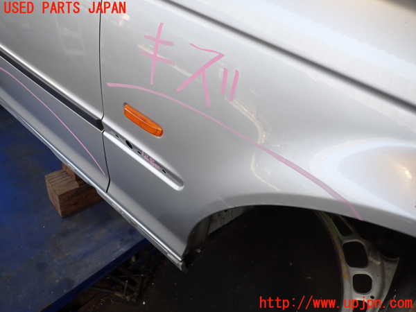 2UPJ-9231671080]BMW 320i(AV22)右前フェンダー 中古  E46_3
