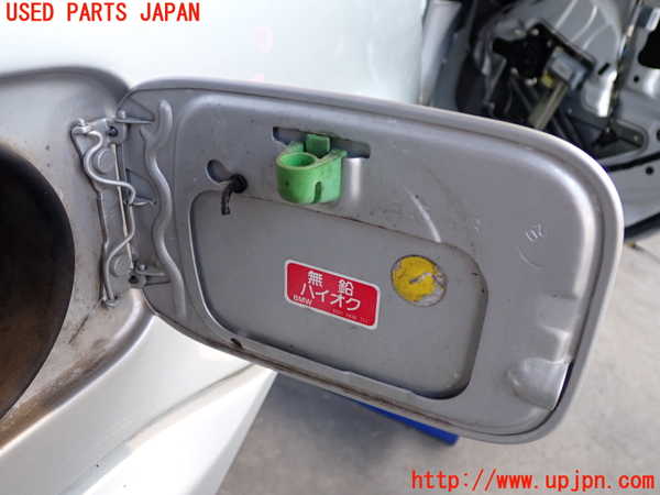 2UPJ-9231671690]BMW 320i(AV22)フューエルリッド 中古  E46_3