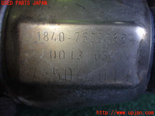 2UPJ-9231672041]BMW 320i(AV22)エキマニ1 触媒 マニバーター 中古  E46_2