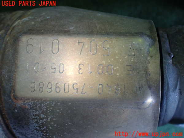 2UPJ-9231672042]BMW 320i(AV22)エキマニ2 触媒 マニバーター 中古  E46_2