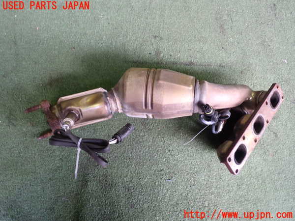 2UPJ-9231672042]BMW 320i(AV22)エキマニ2 触媒 マニバーター 中古  E46_3