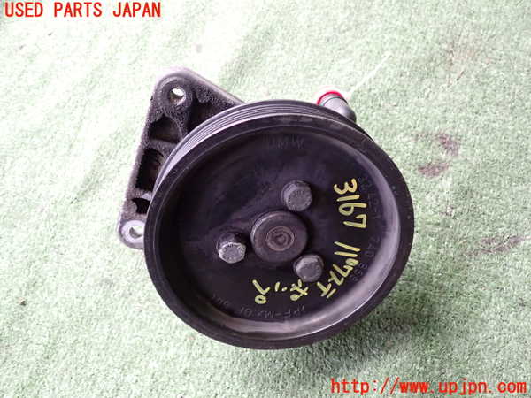 2UPJ-9231674250]BMW 320i(AV22)パワステポンプ 中古  E46_2