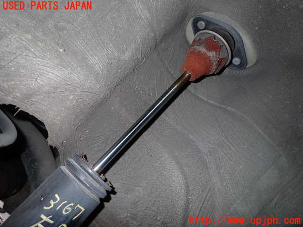 2UPJ-9231675075]BMW 320i(AV22)左リアショックアブソーバー 中古  E46_2