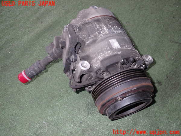 2UPJ-9231676025]BMW 320i(AV22)エアコンコンプレッサー 中古  E46_2