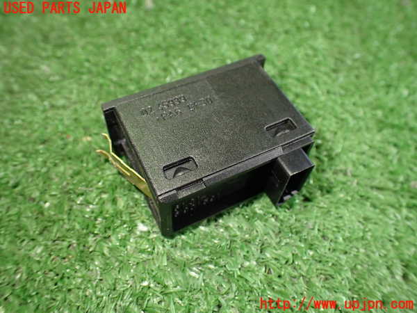 2UPJ-9231676307]BMW 320i(AV22)スイッチ2 (ASC) 中古  E46_3