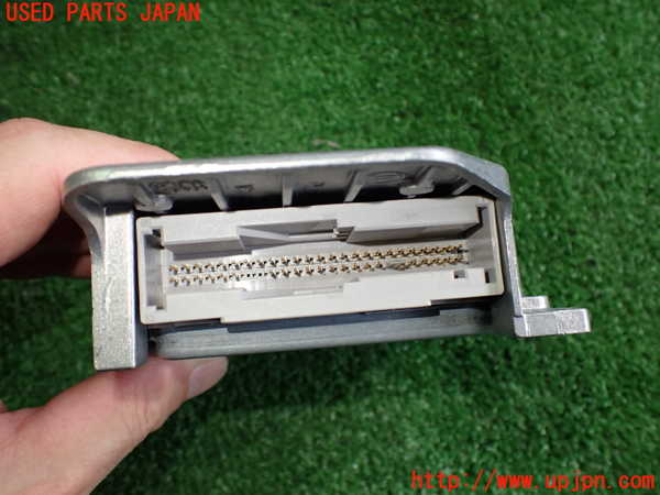 2UPJ-9231676145]BMW 320i(AV22)エアバッグコンピューター 中古  E46_3