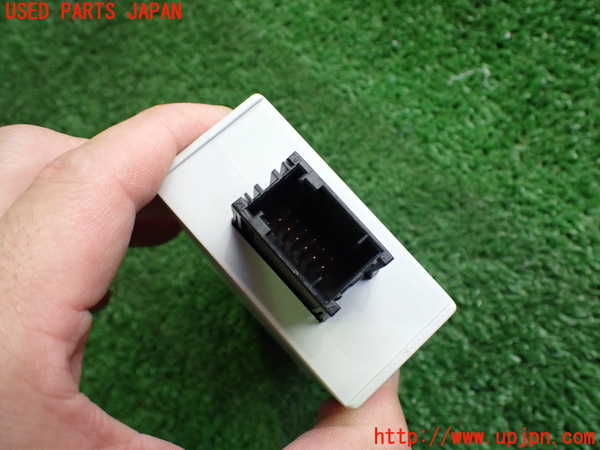 2UPJ-9231676147]BMW 320i(AV22)コンピューター2 (61 35 8 376 506) 中古  E46_3
