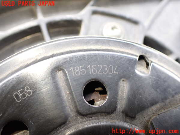 2UPJ-9231676836]BMW 320i(AV22)電動ファン1 中古  E46_4
