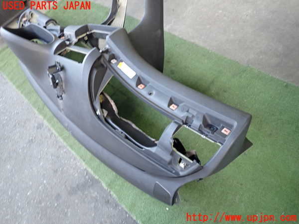 2UPJ-9231677505]BMW 320i(AV22)ダッシュボード ジャンク品 中古  E46_3