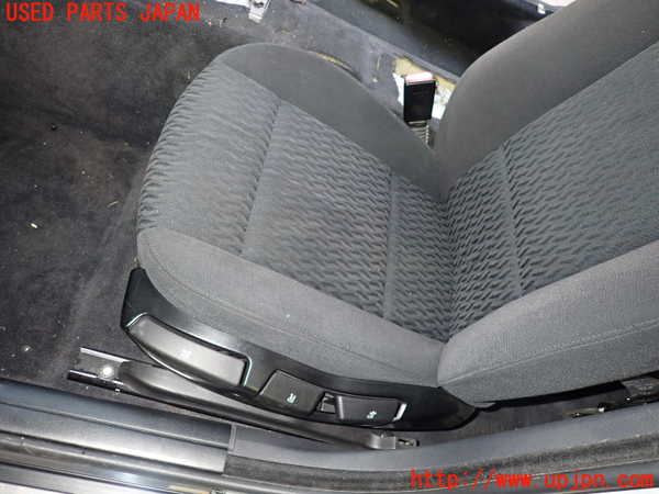 2UPJ-9231677065]BMW 320i(AV22)助手席シート ジャンク品 中古  E46_3